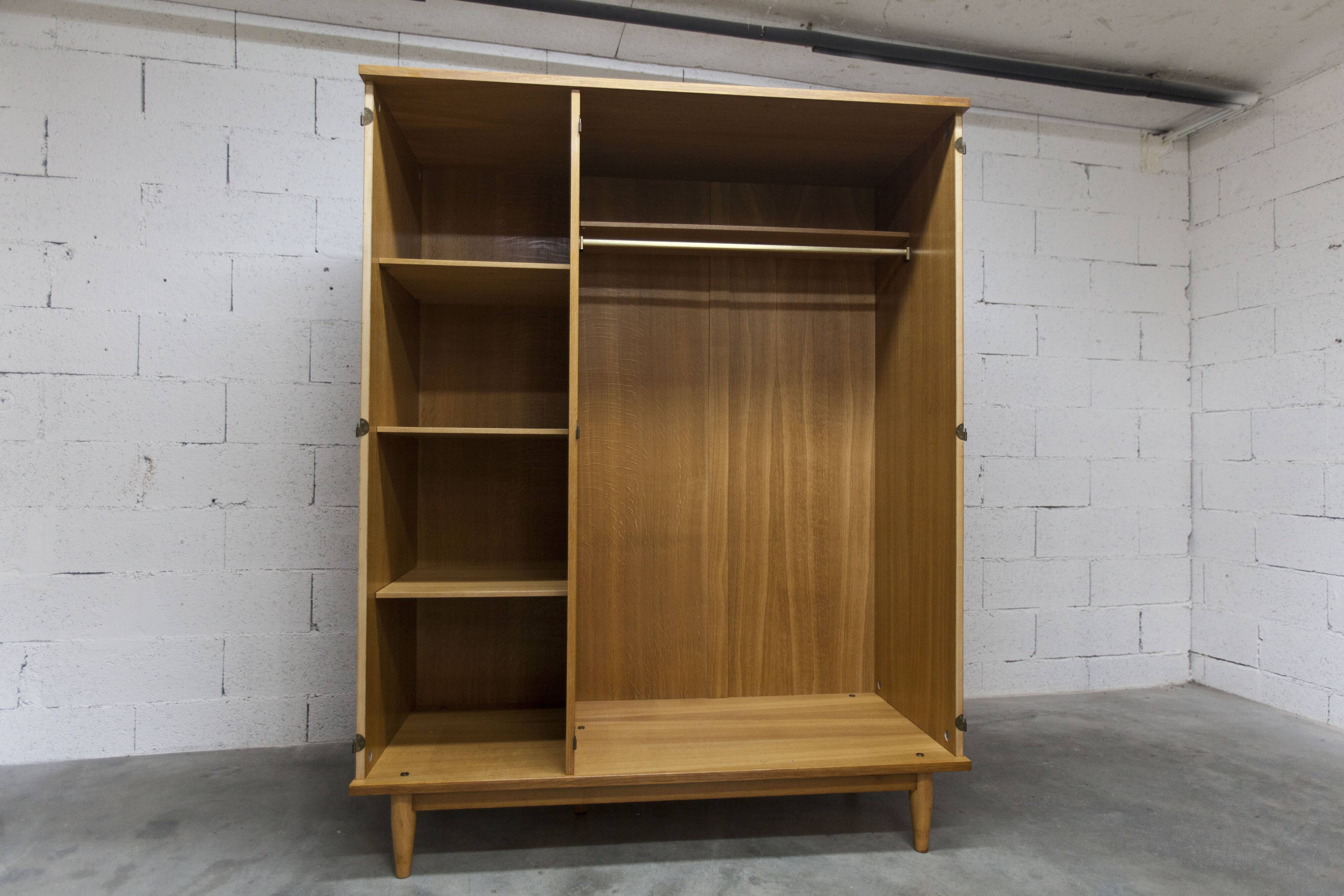Scandinavian 3-door wardrobe in blond teak