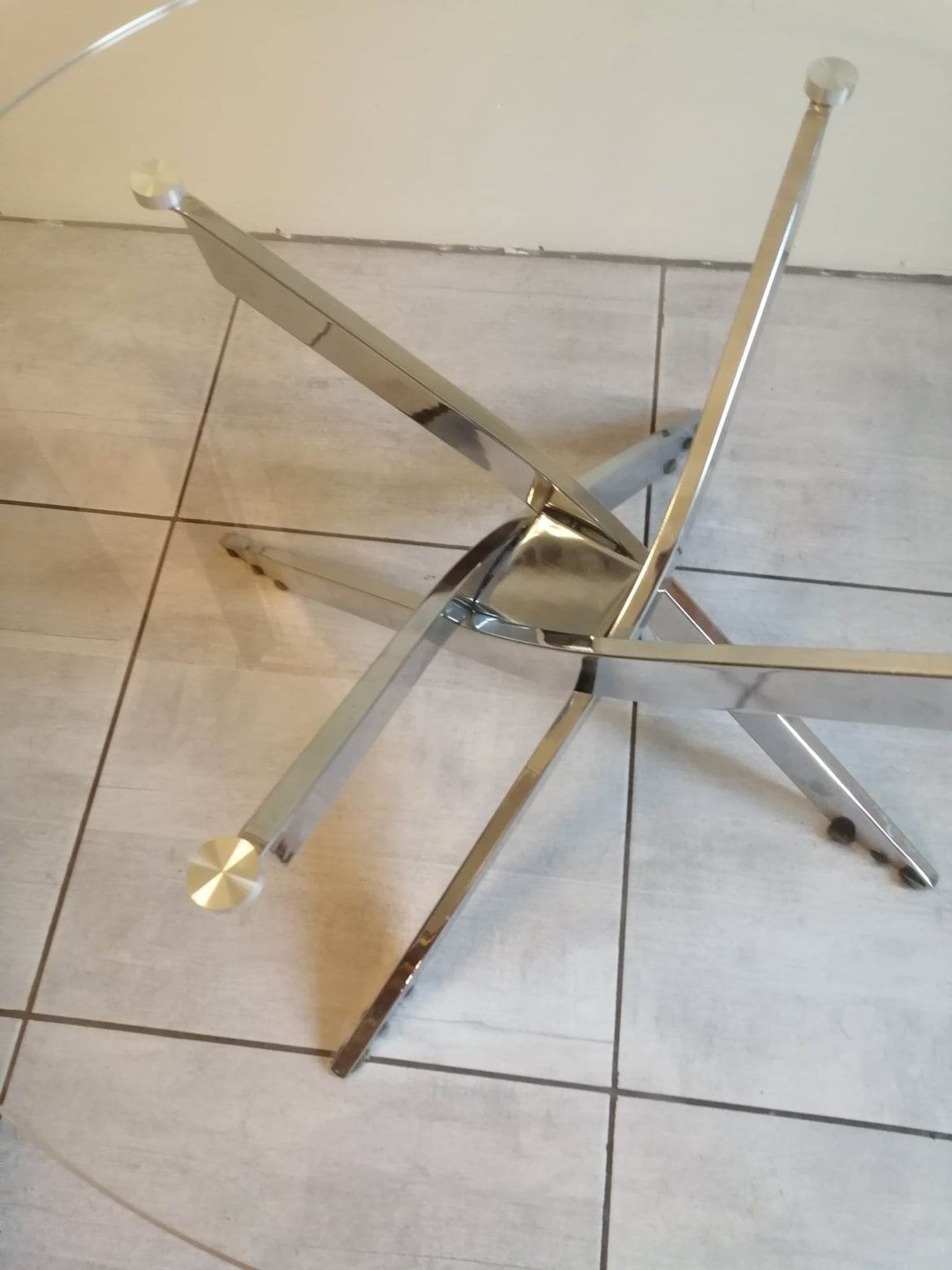 Round coffee table 80s/90s