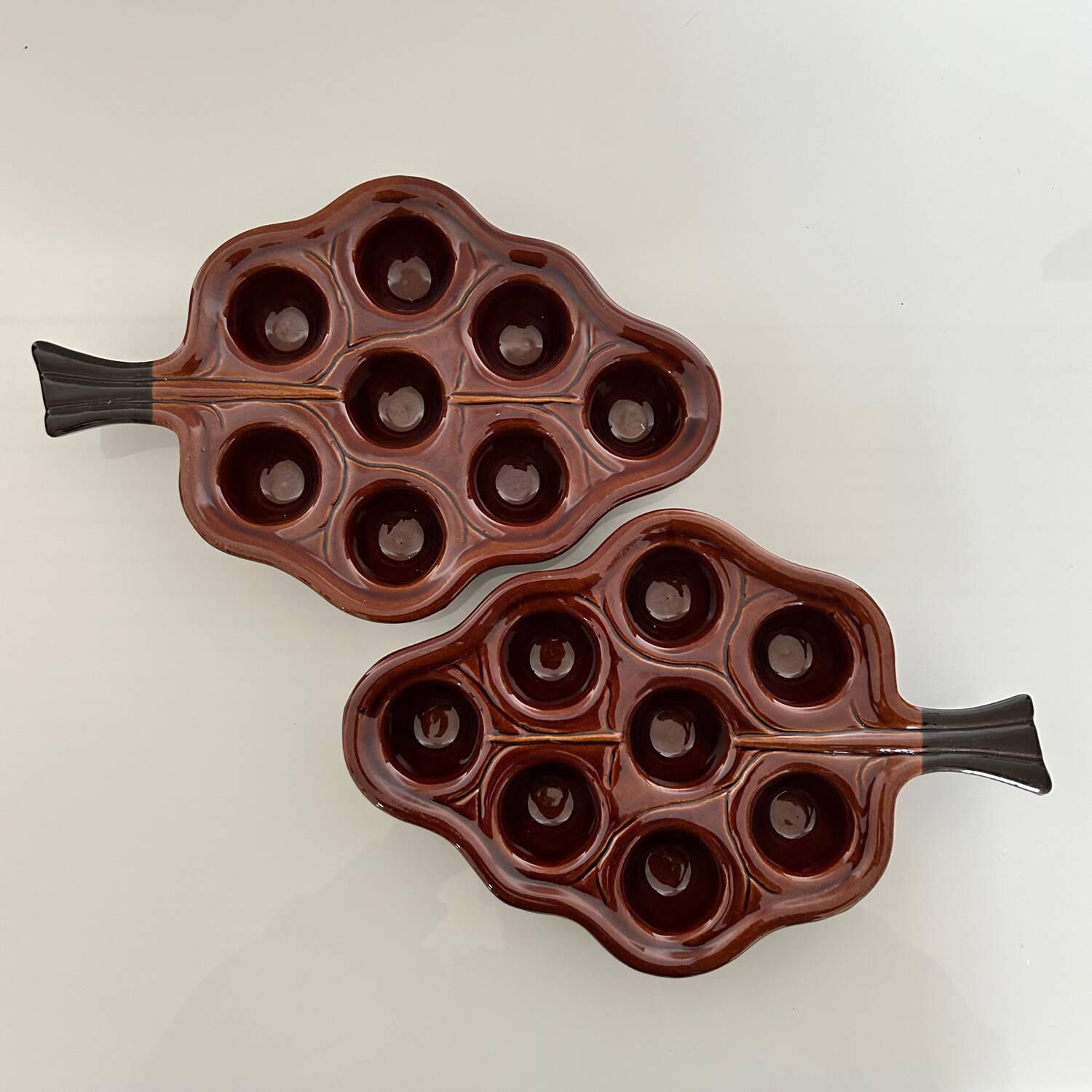 Paire de plats à olives