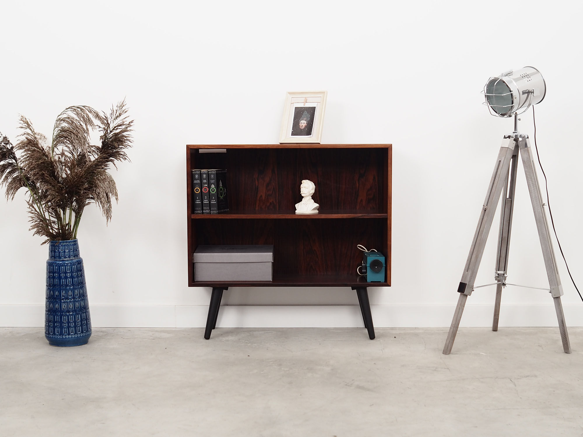 Bibliothèque en palissandre, design danois, années 70, production: Hjørnebo