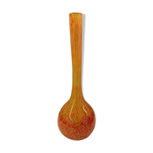 Vase à long col signé