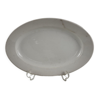 Oval plate in white porcelain XIXth