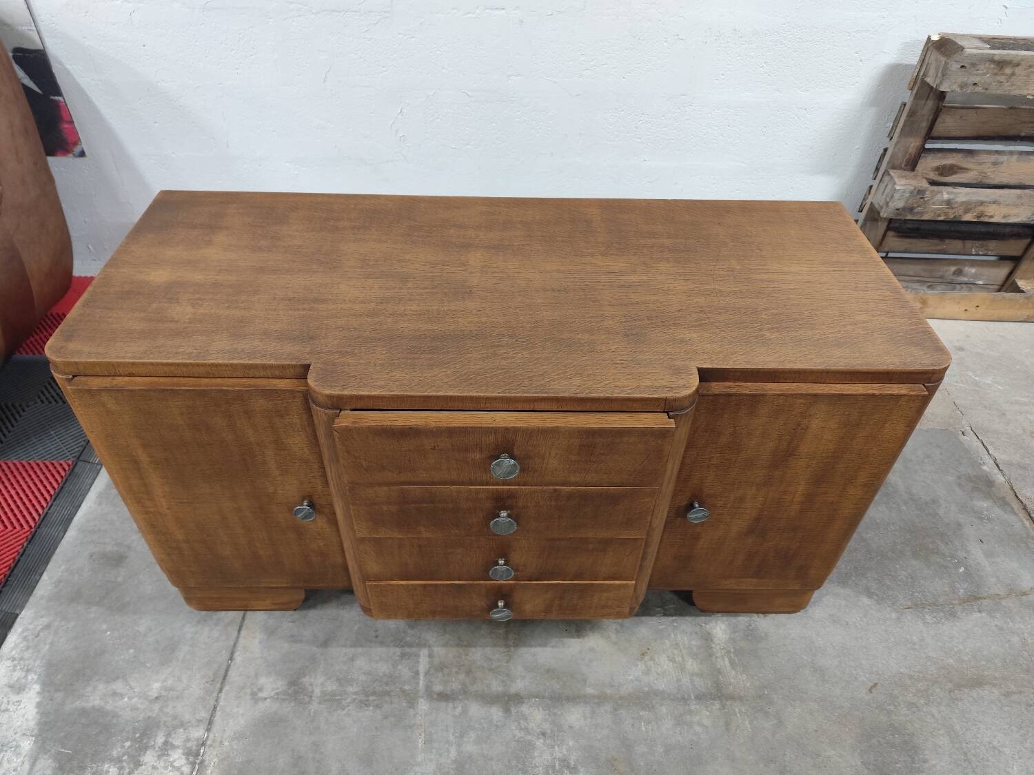 Vintage 1950s chest of drawers