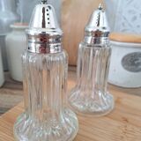 Salière et Poivrière en verre et métal