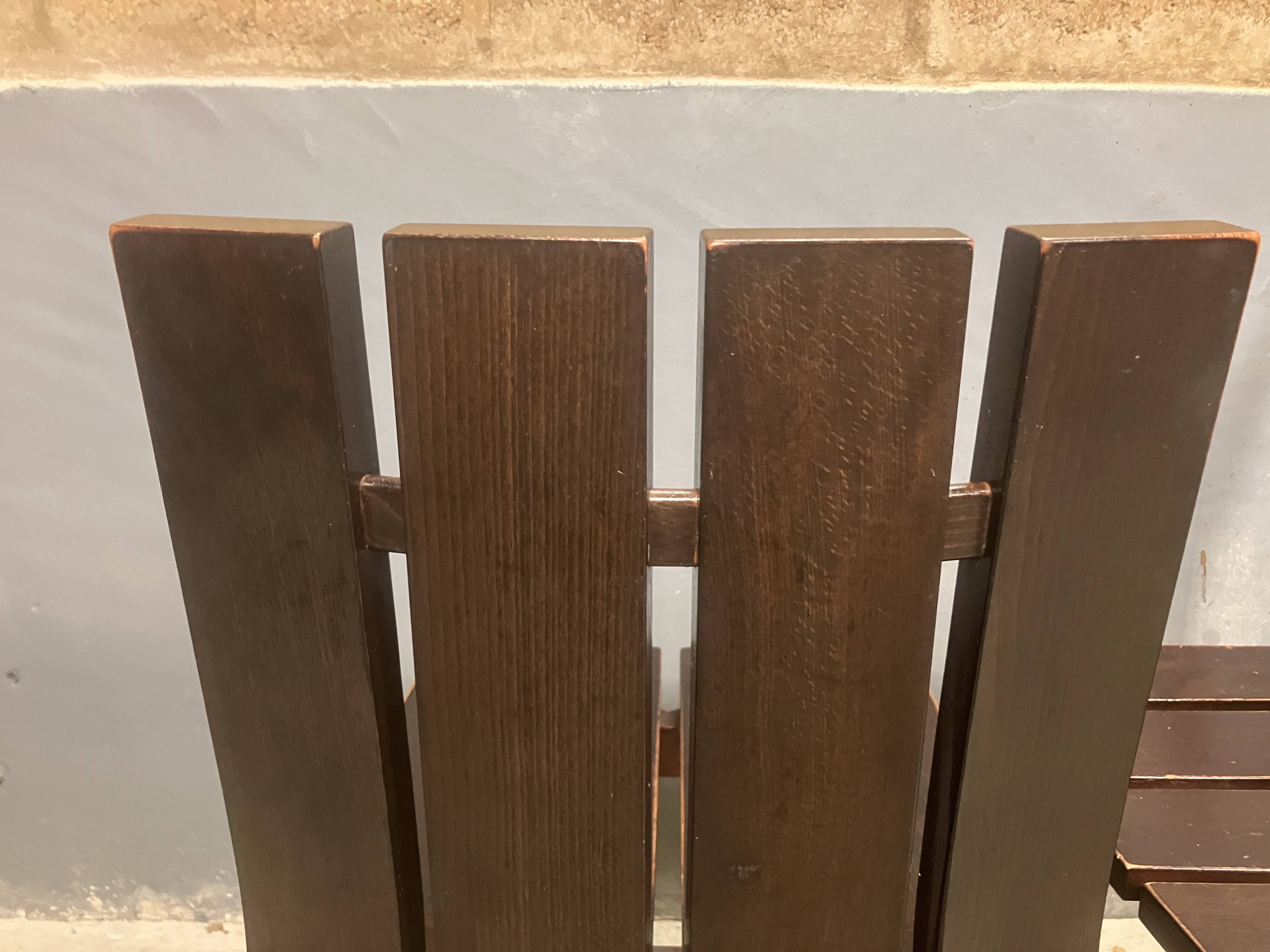 Chaises de salle à manger brutalistes et modernistes des années 70 en bois marron architectural