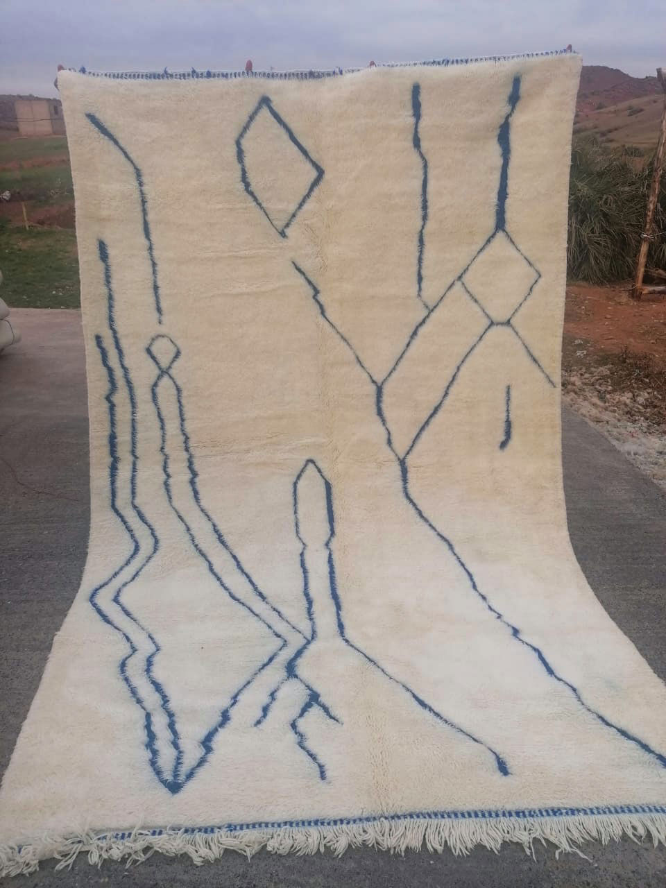 Moroccan Berber carpet Beni Ouarain with blue patterns 200x310cm