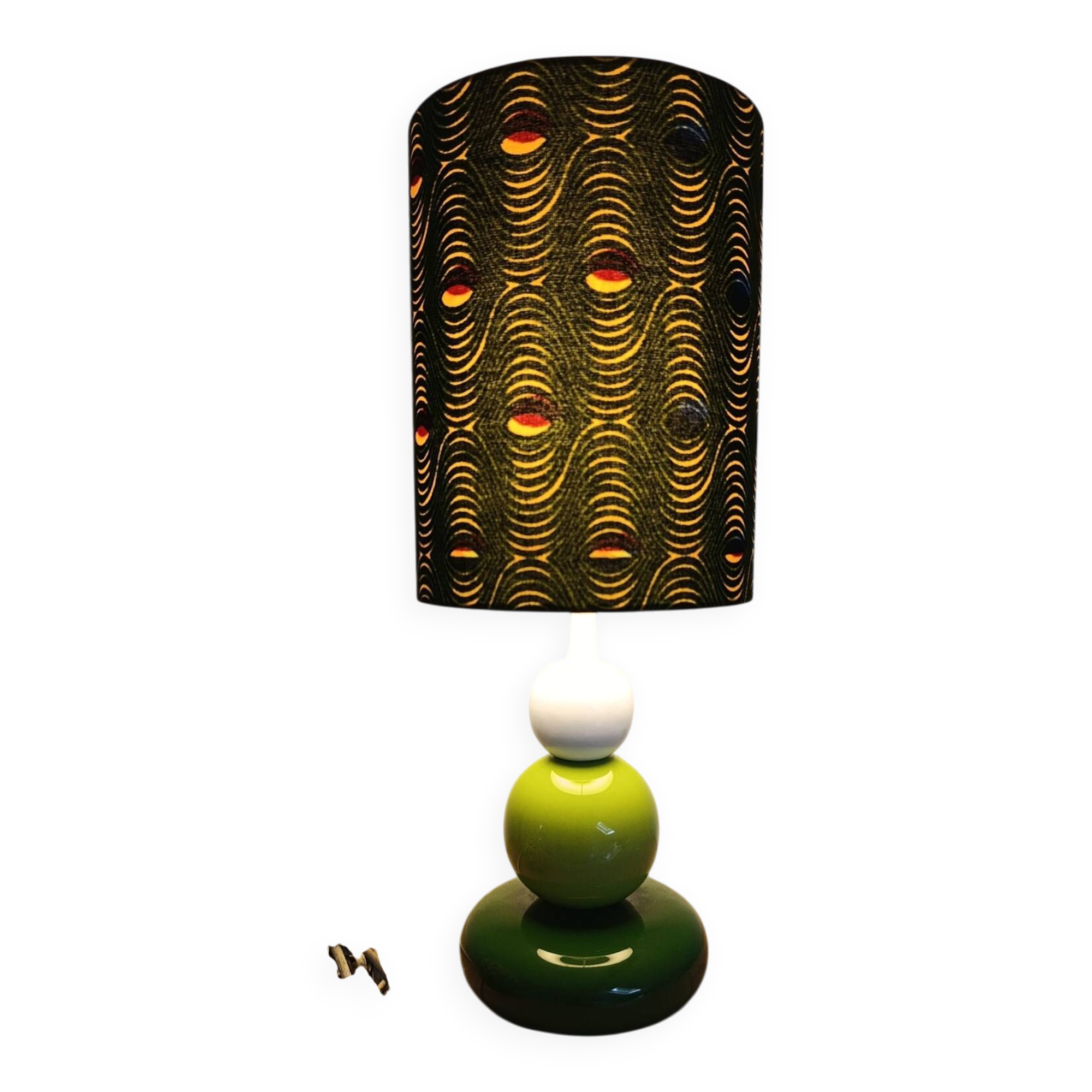 Green totem lamp, vintage afro-pop psychedelic lampshade.