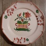 Plate decorated with retro flowers Gien