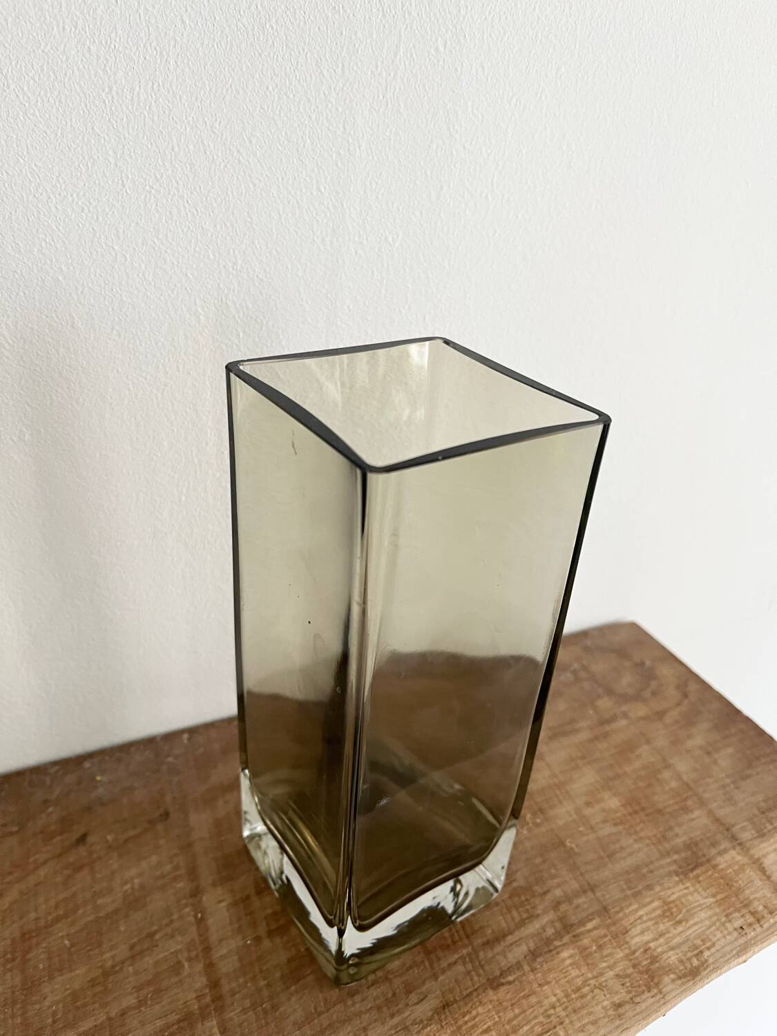 Rectangular vase in smoked crystal with Murano effect