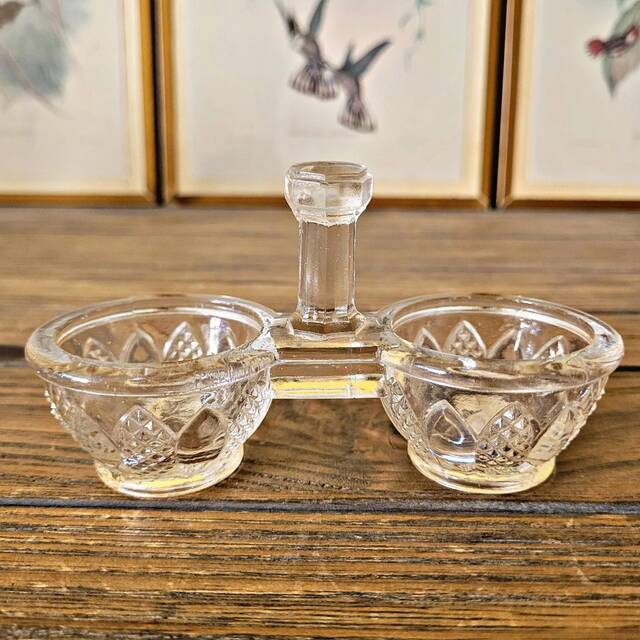 Vintage glass salt and pepper shaker (double salt cellar)