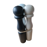 Lot of 3 old pins black linen and liberty