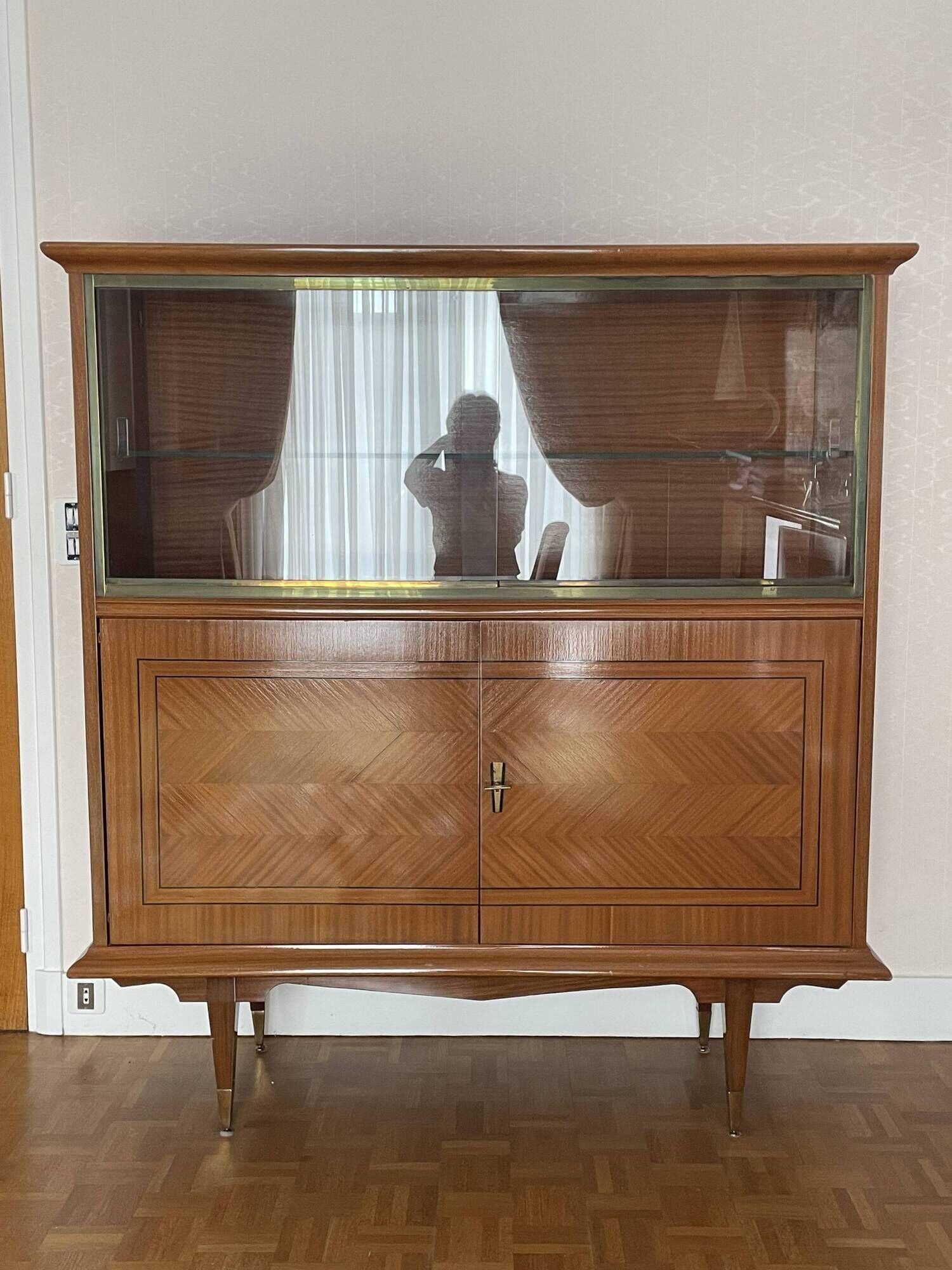 Buffet vitrine vintage bois et laiton