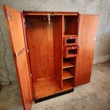 Armoire cabine, de voyage, penderie anglaise
