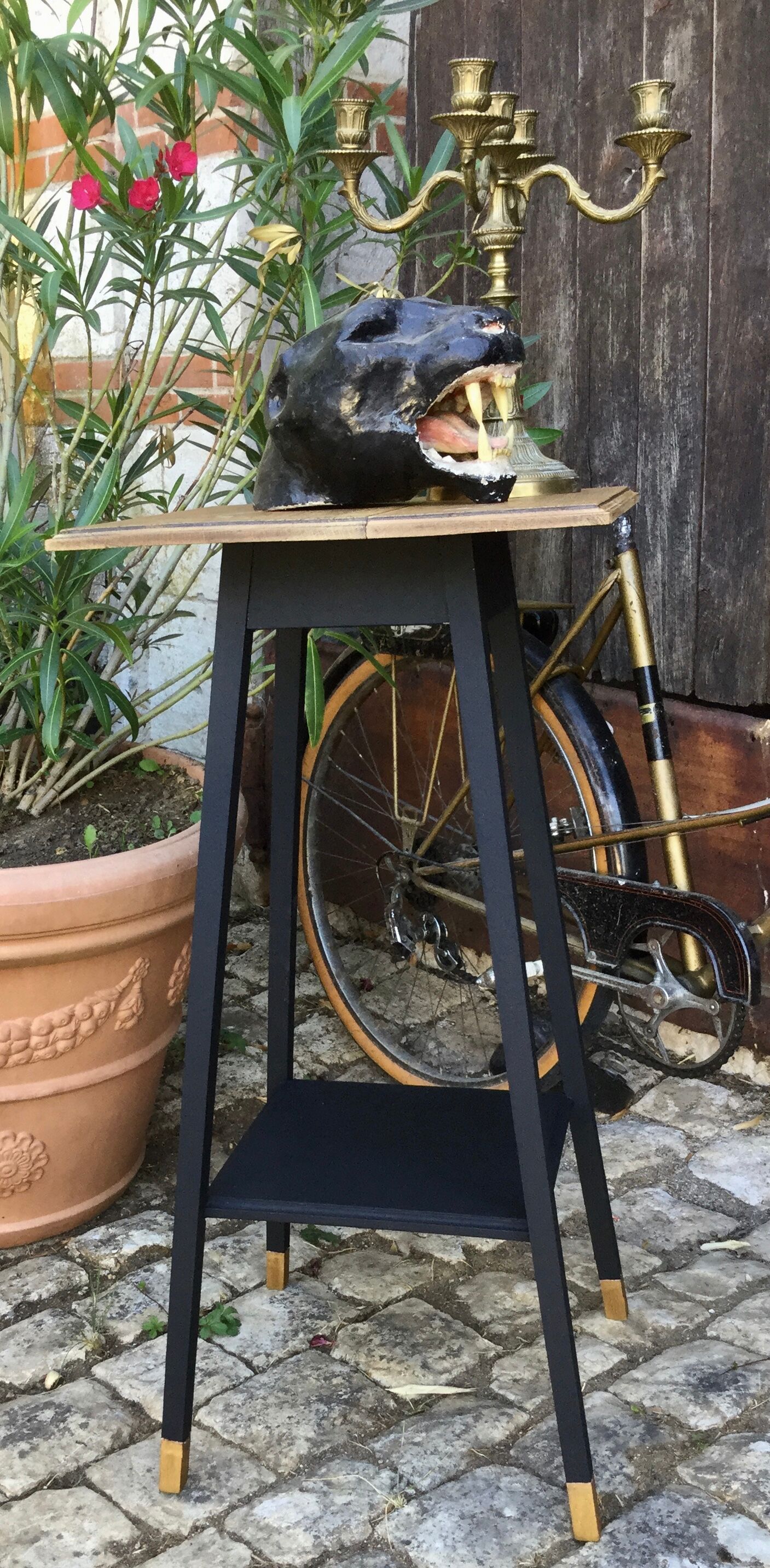 Renovated vintage selette in black