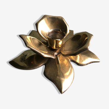 Brass flower candleholder