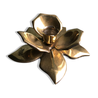 Brass flower candleholder