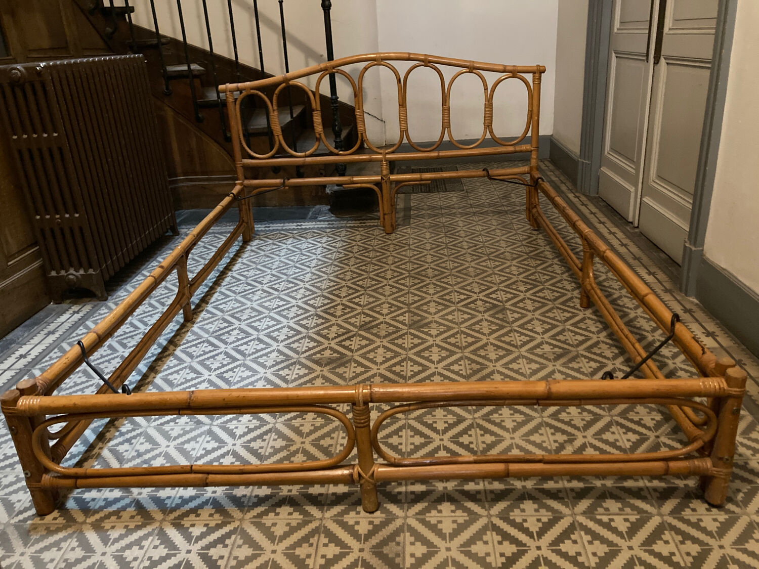 Rattan bed 140x190 cm