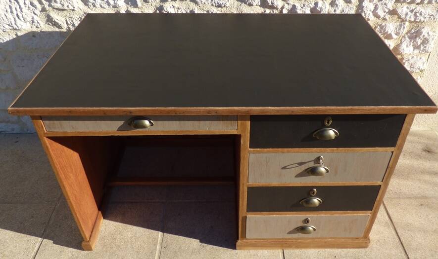 Large wooden desk with 5 drawers and a black faux leather top - Completely revamped.