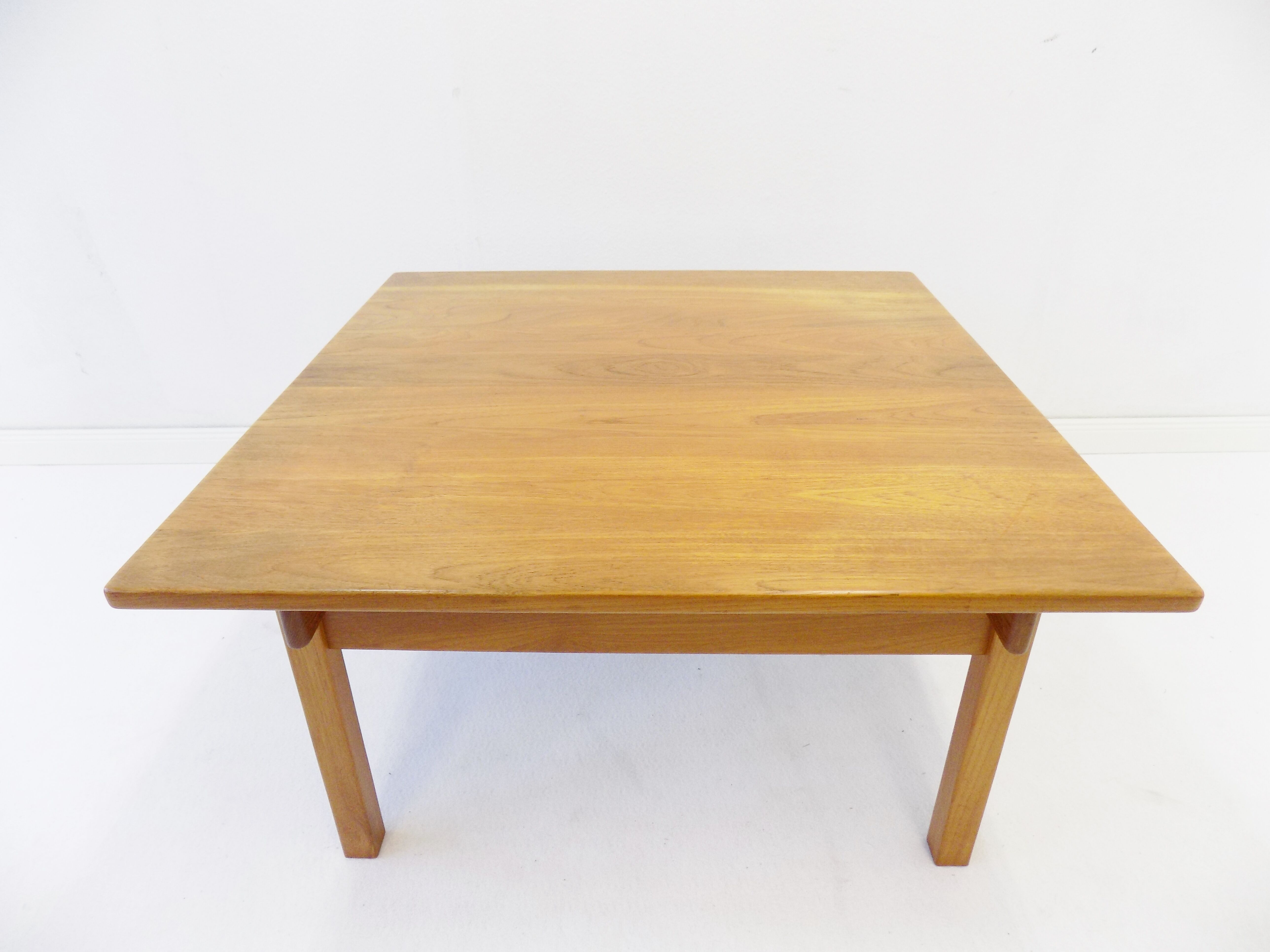 KP Møbler oak coffee table High by Kurt Østervig