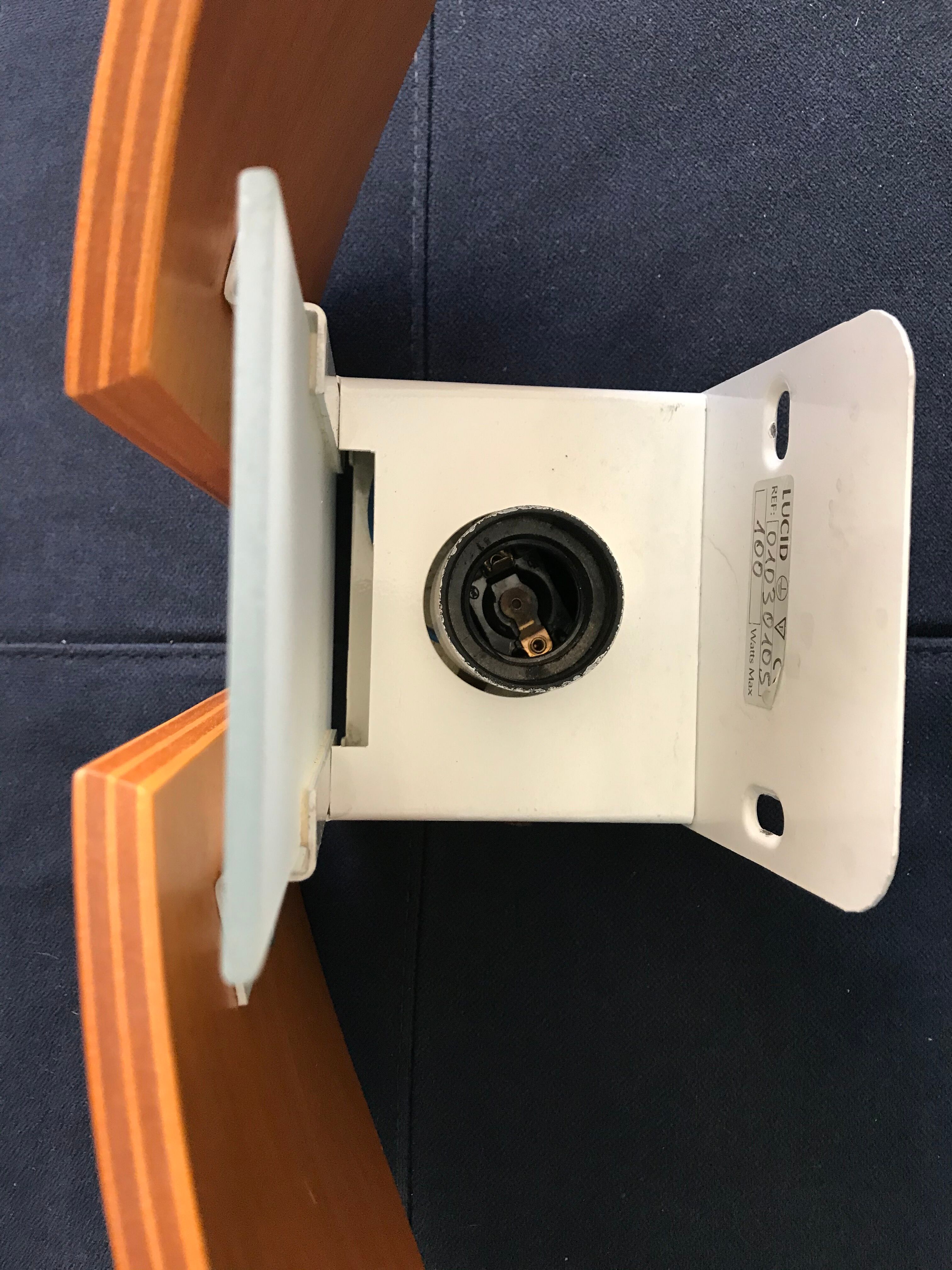 Lucid Scandinavian design wall light