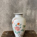 Chinese vase with floral decoration