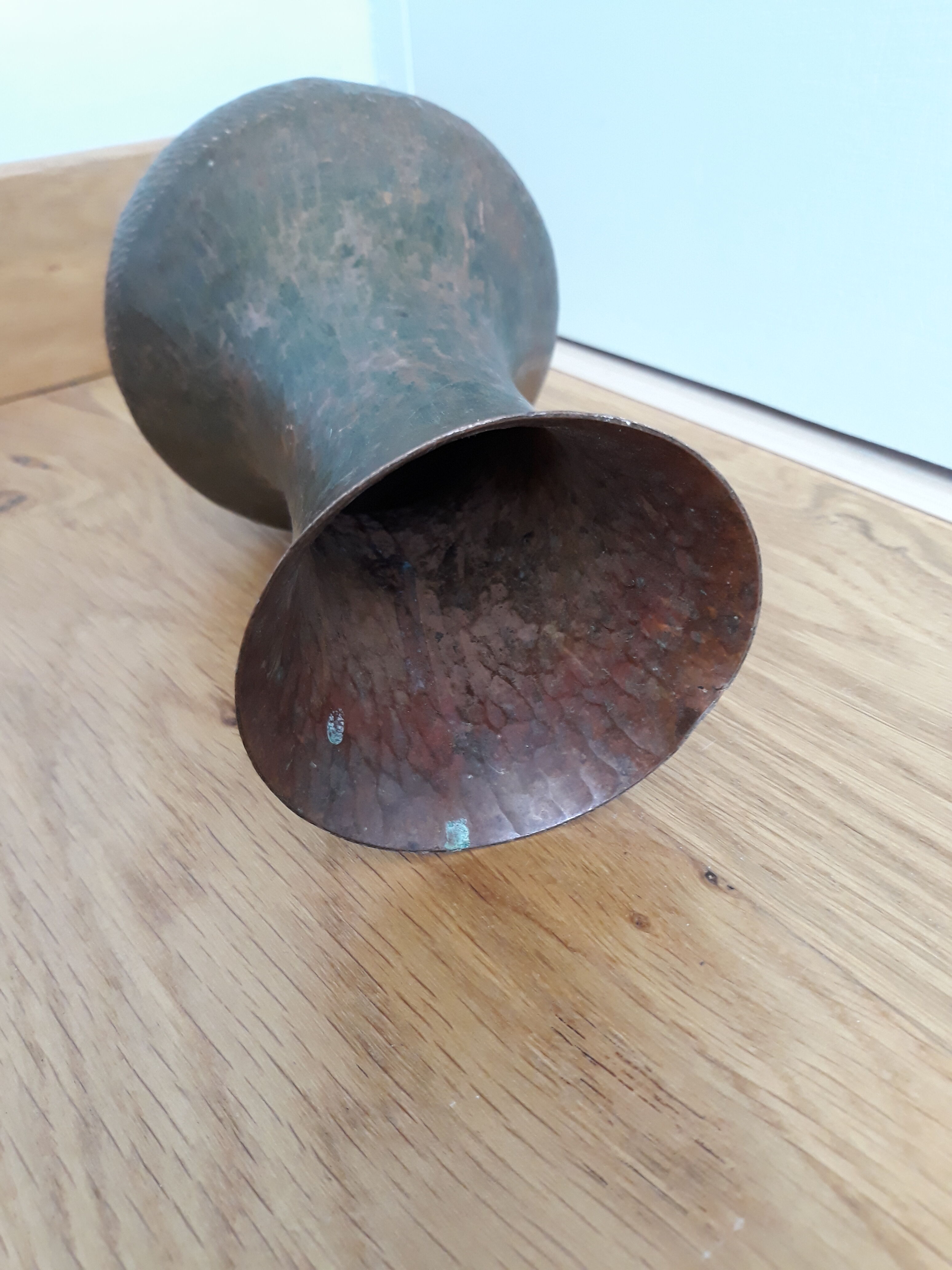 Artisanal vase from Mexico in hammered copper