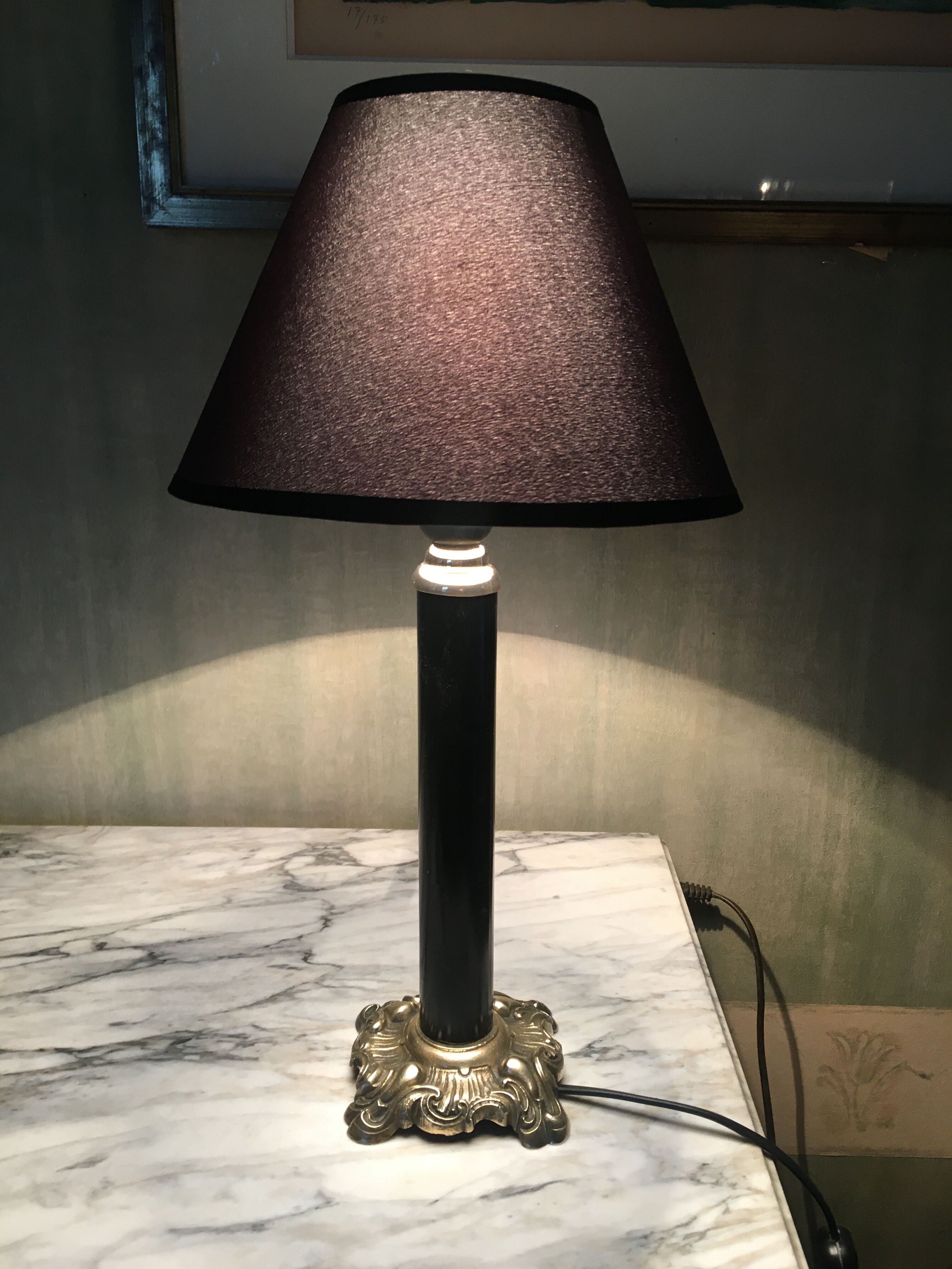 Brass foot lamp