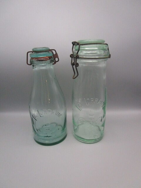 Set of 2 old glass jars Lorraine
