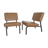 Paire de chauffeuses modernistes