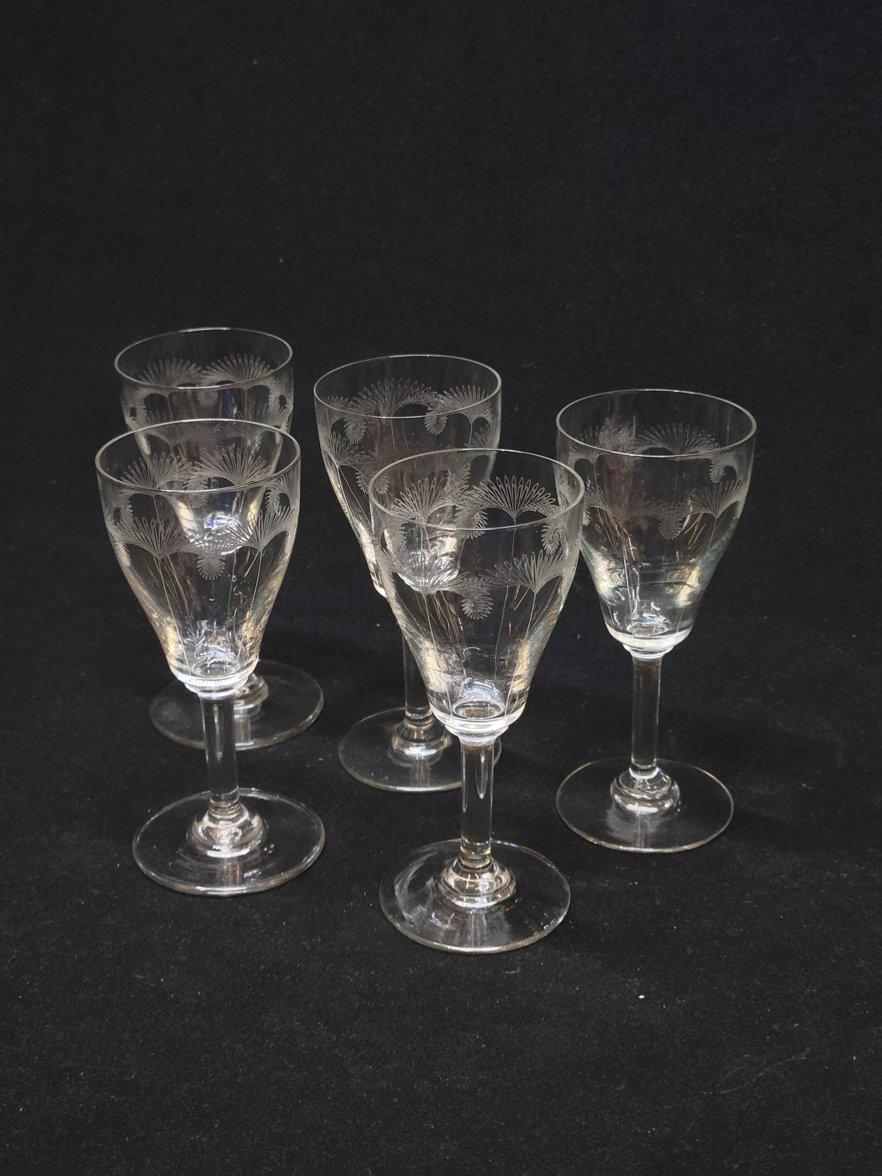 5 Old Port or Aperitif Glasses in Engraved Crystal with St Louis Palm Tree Decor?