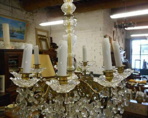 8-bulb string chandelier with crystal drops