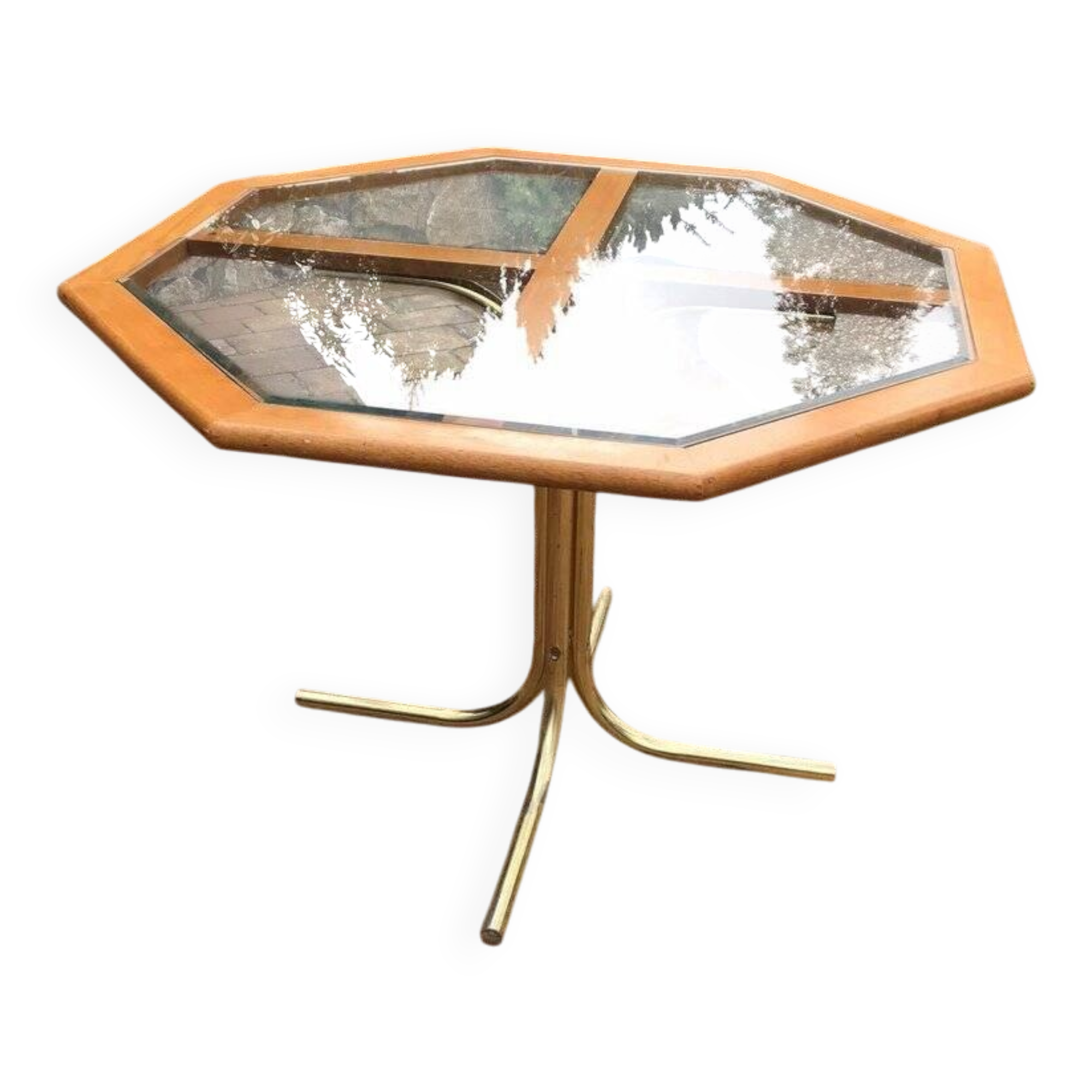 Octagonal table in brass and glass, brown and straw yellow — Hollywood Regency style.