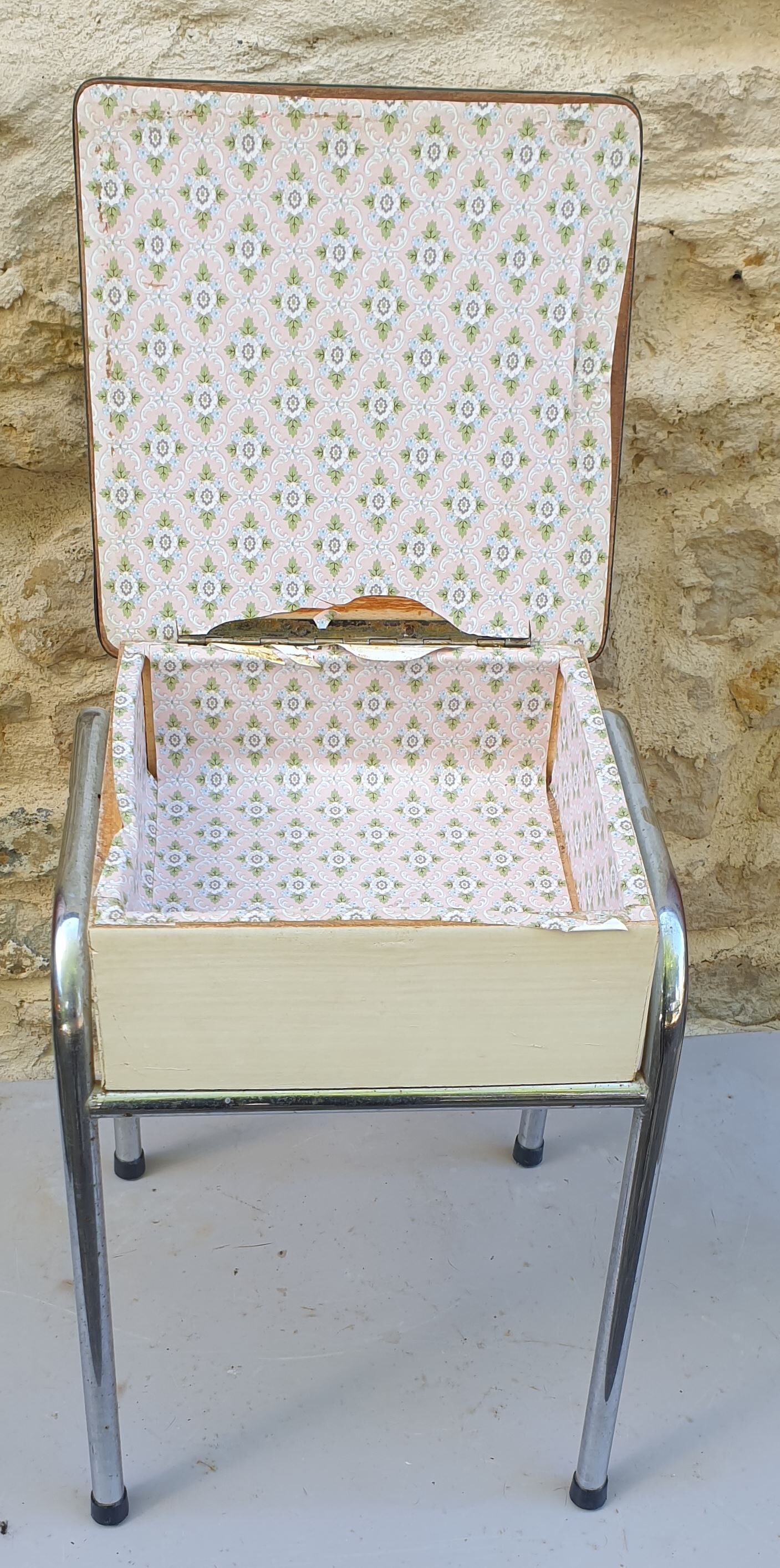 Stool chest formica vintage