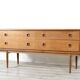 Buffet/commode vintage en teck du milieu du siècle par Wrighton. Style moderne/danois.