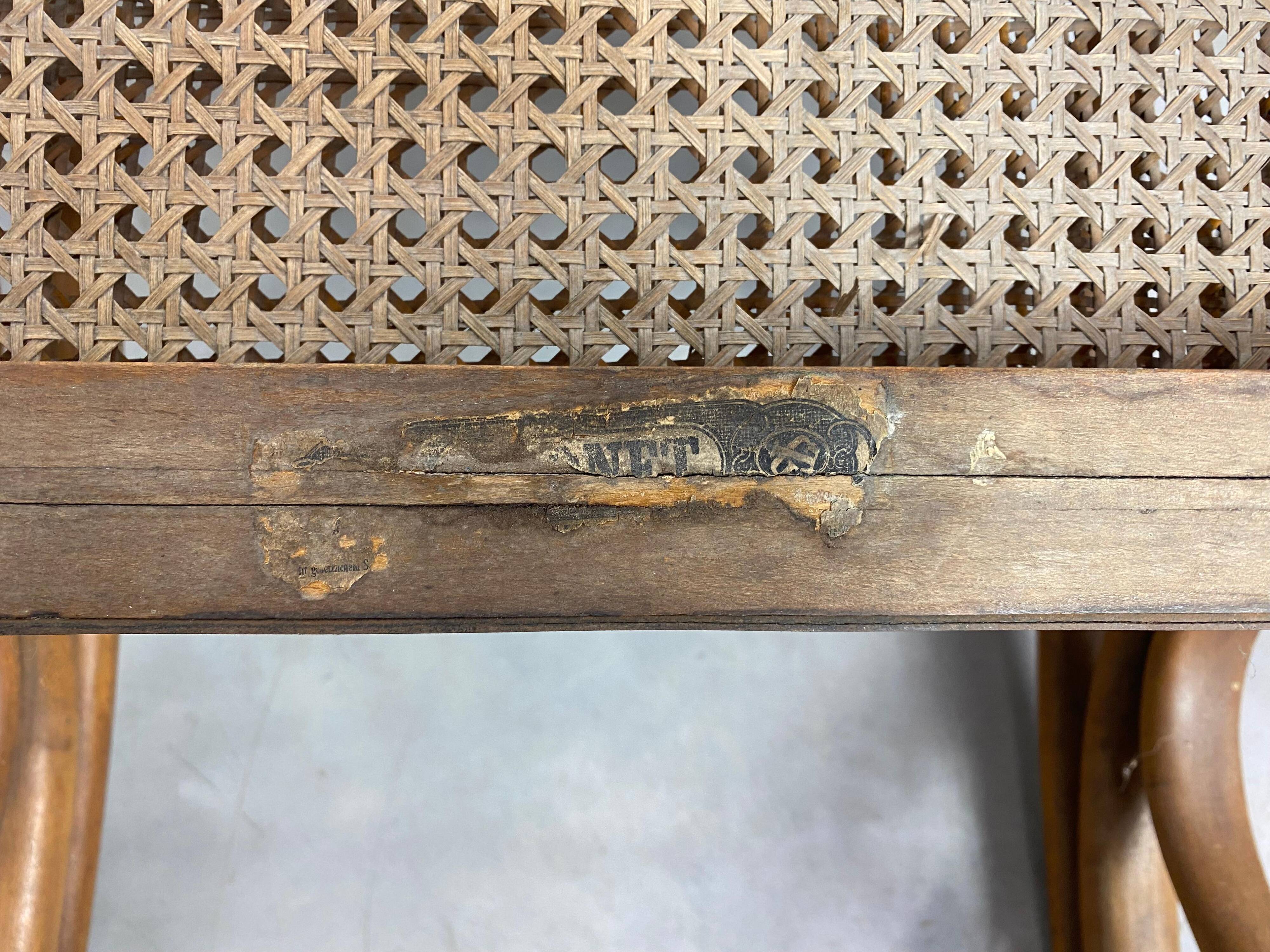 Lit de jour en bois courbé n°2 par Thonet