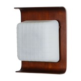 Scandinavian wall lamp Goffredo Reggiani in teak circa 1960