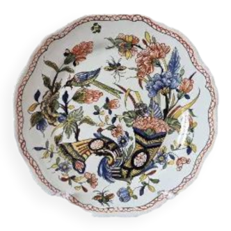 French ceramic plate of "rouen" of the eighteenth century, drawing 2 golden horns