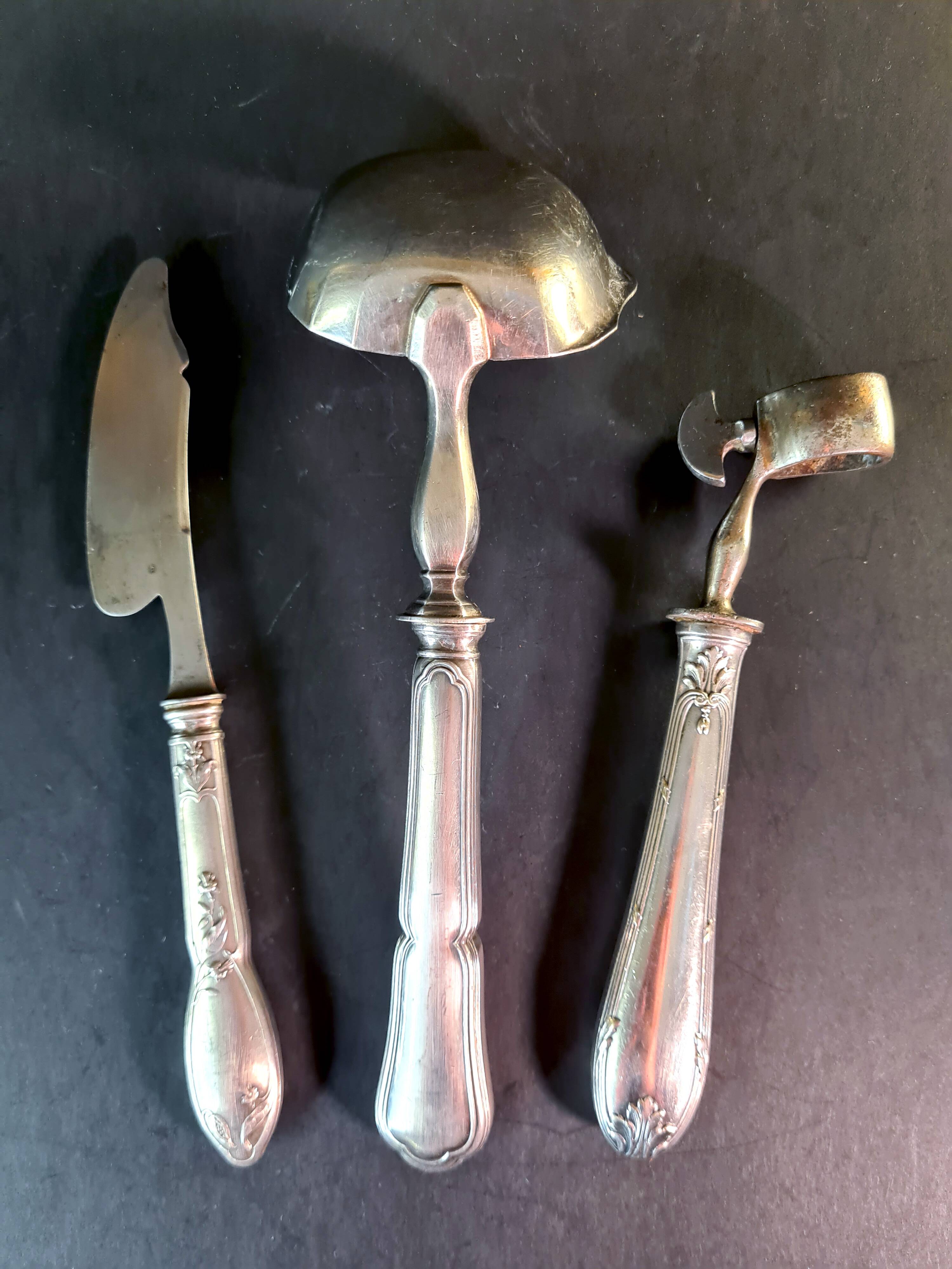 Set of 3 silver-plated serving cutlery - Retro charm guaranteed! 🧀