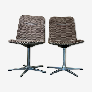 2 chaises pivotantes des années 70