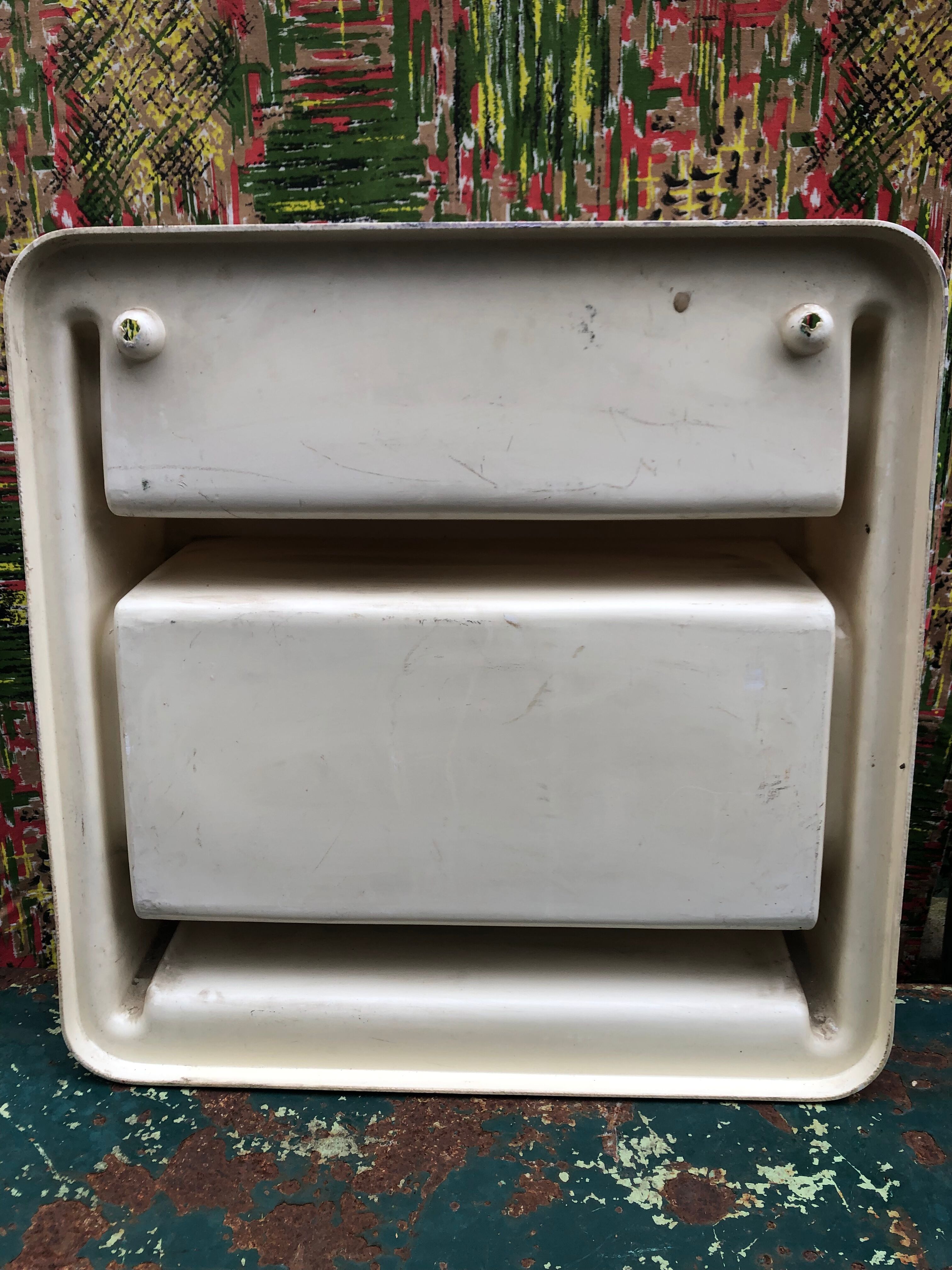 White shelf design space age jean paul emonds alt 70s