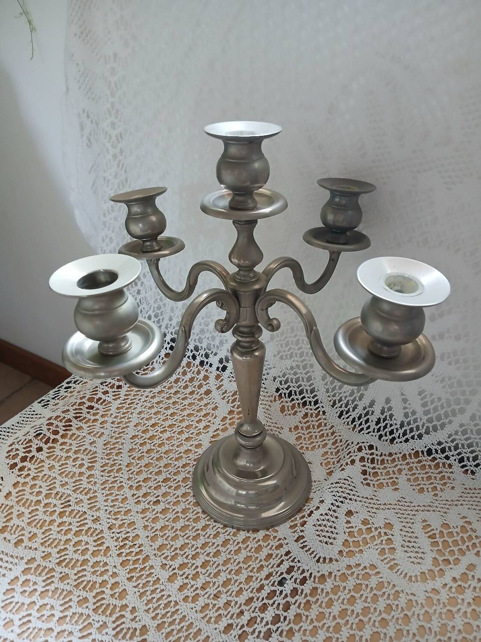 5-light chandelier