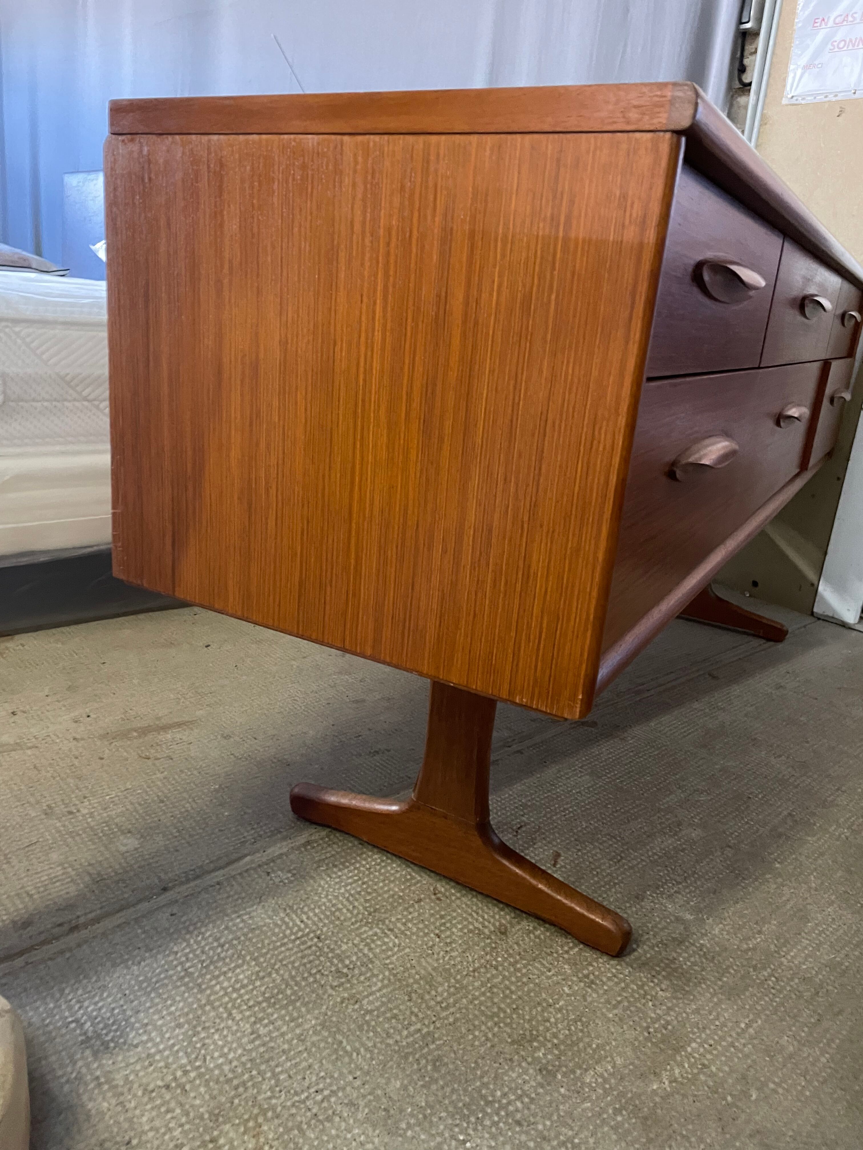 Vintage chest of drawers 6 drawers