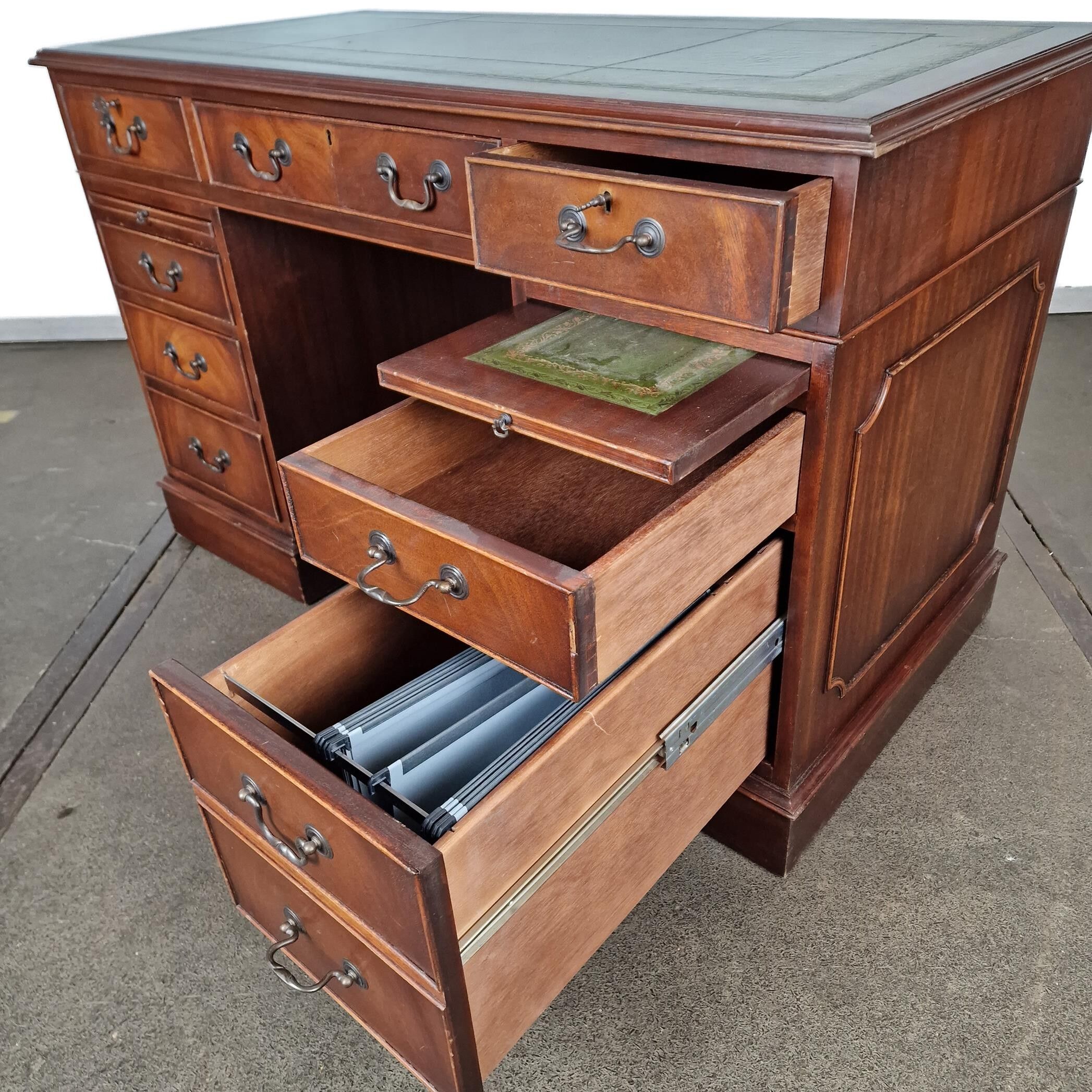 Vieux bureau vintage
