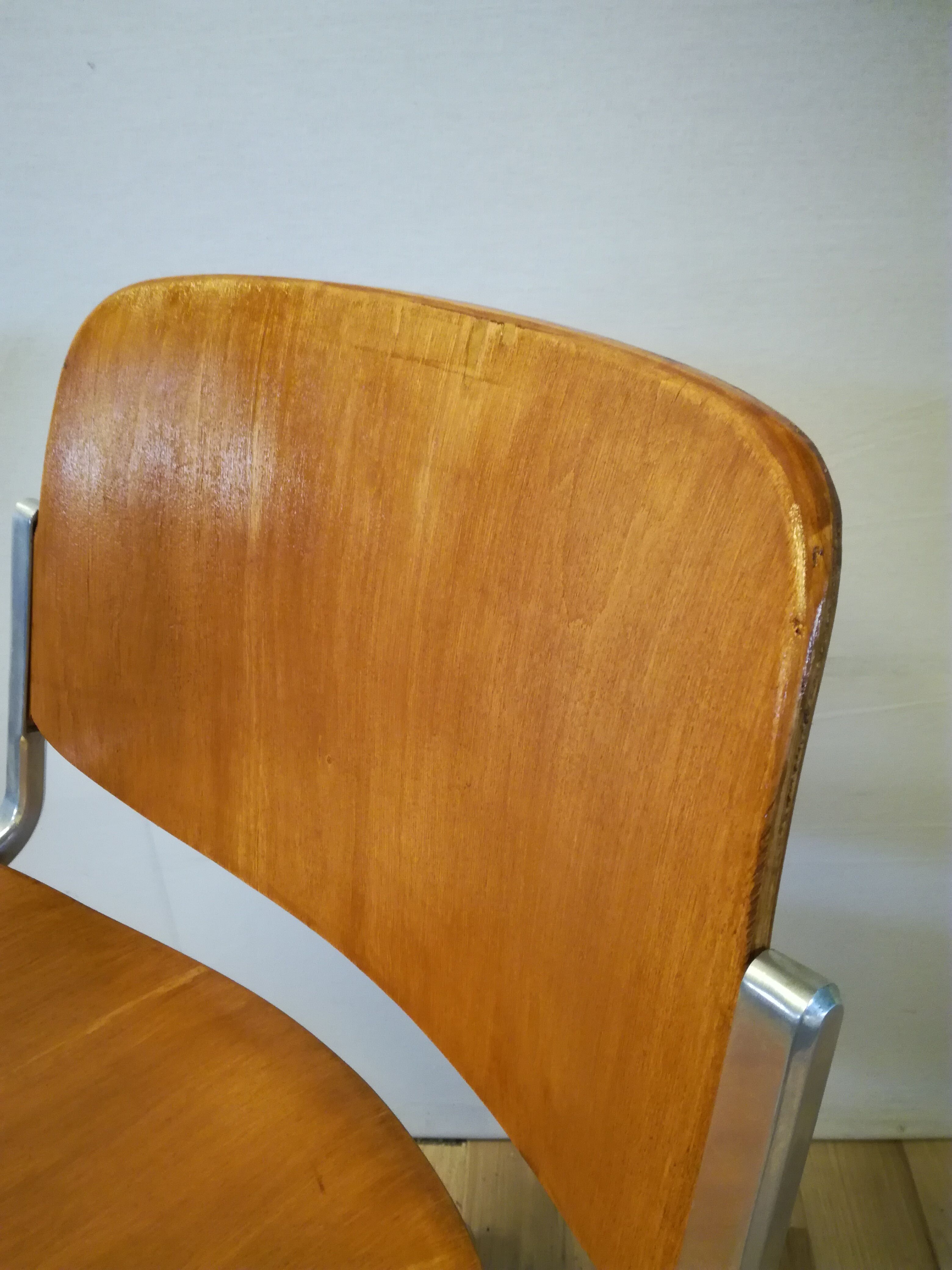Castelli wood and metal swivel office chair