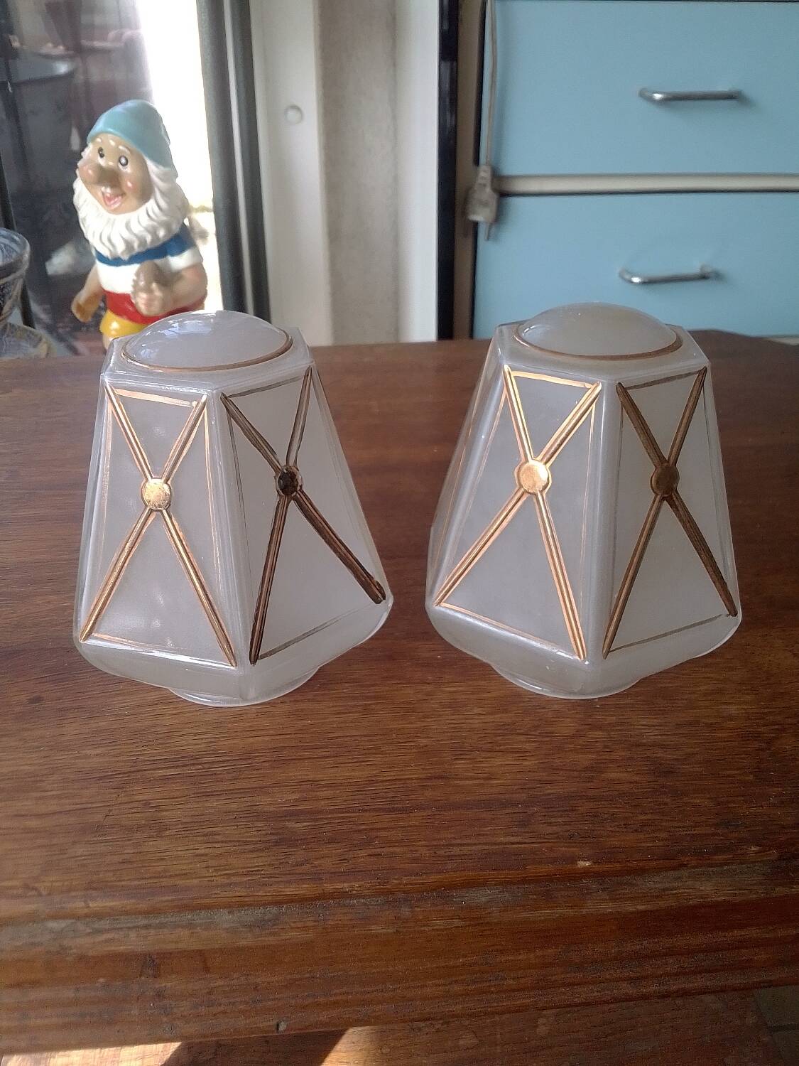 Pair of opalescent and gilded lamp glass