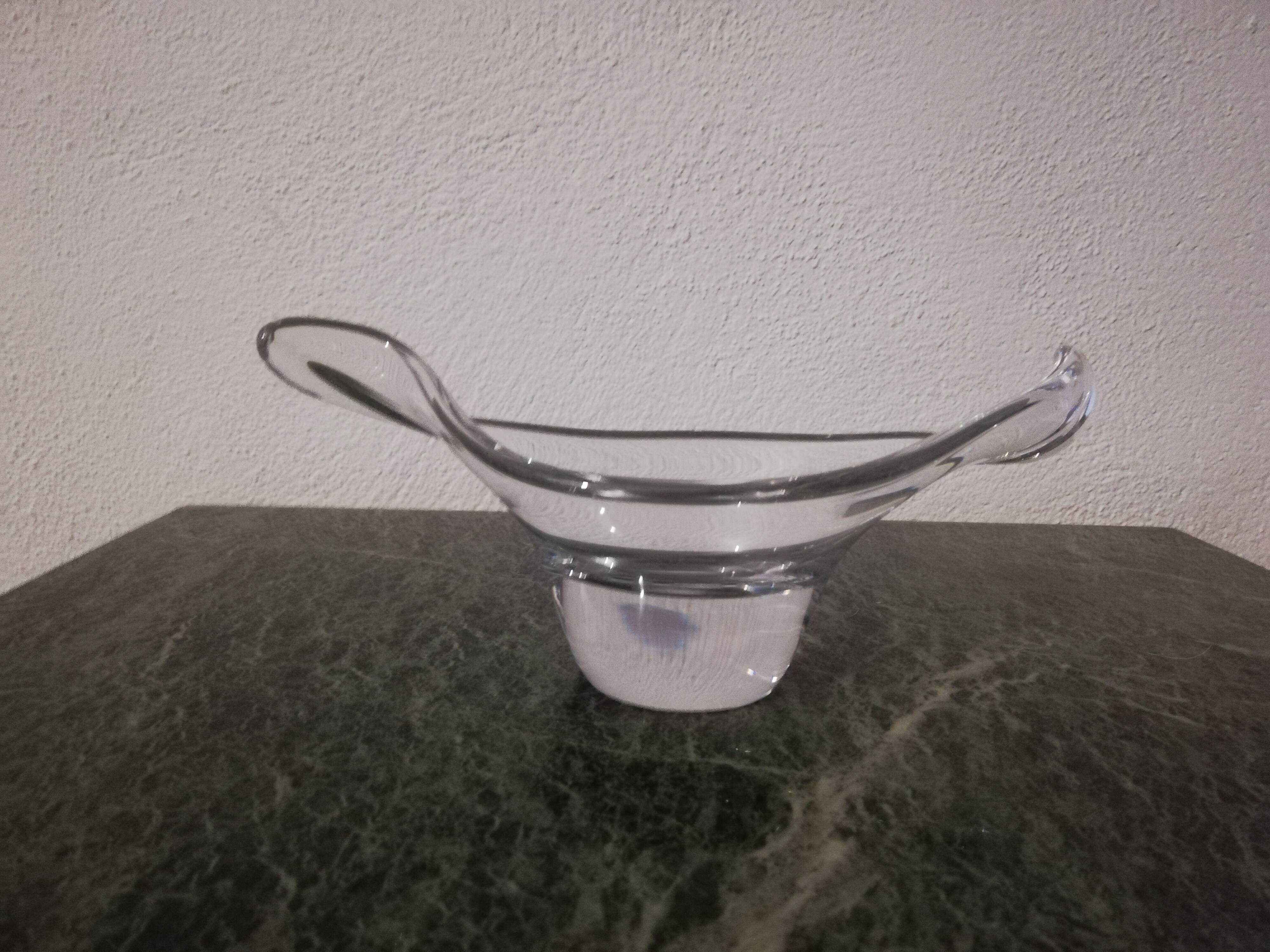 Empty pocket/crystal bowl