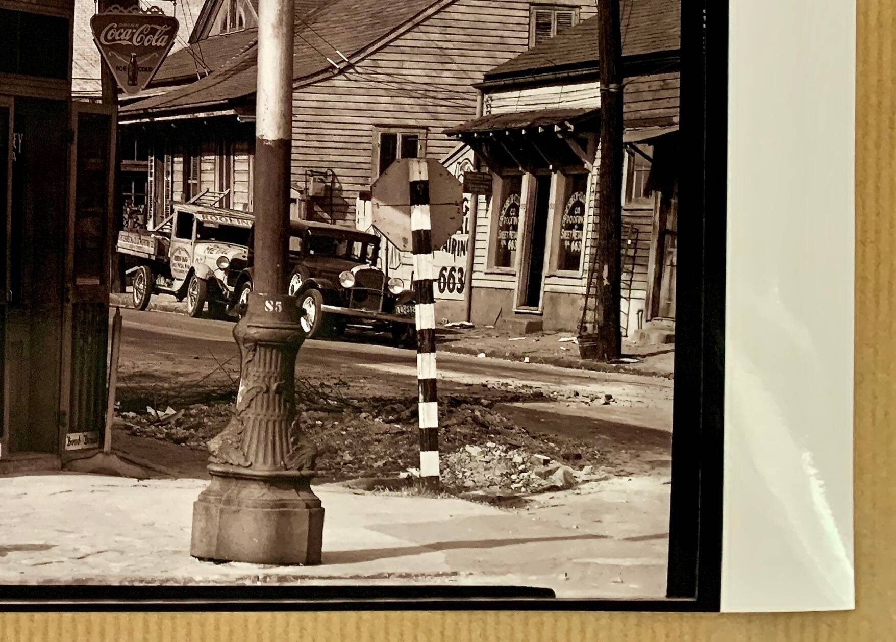 📸 Original photograph – Walker Evans, 1936 Sandwich shop front