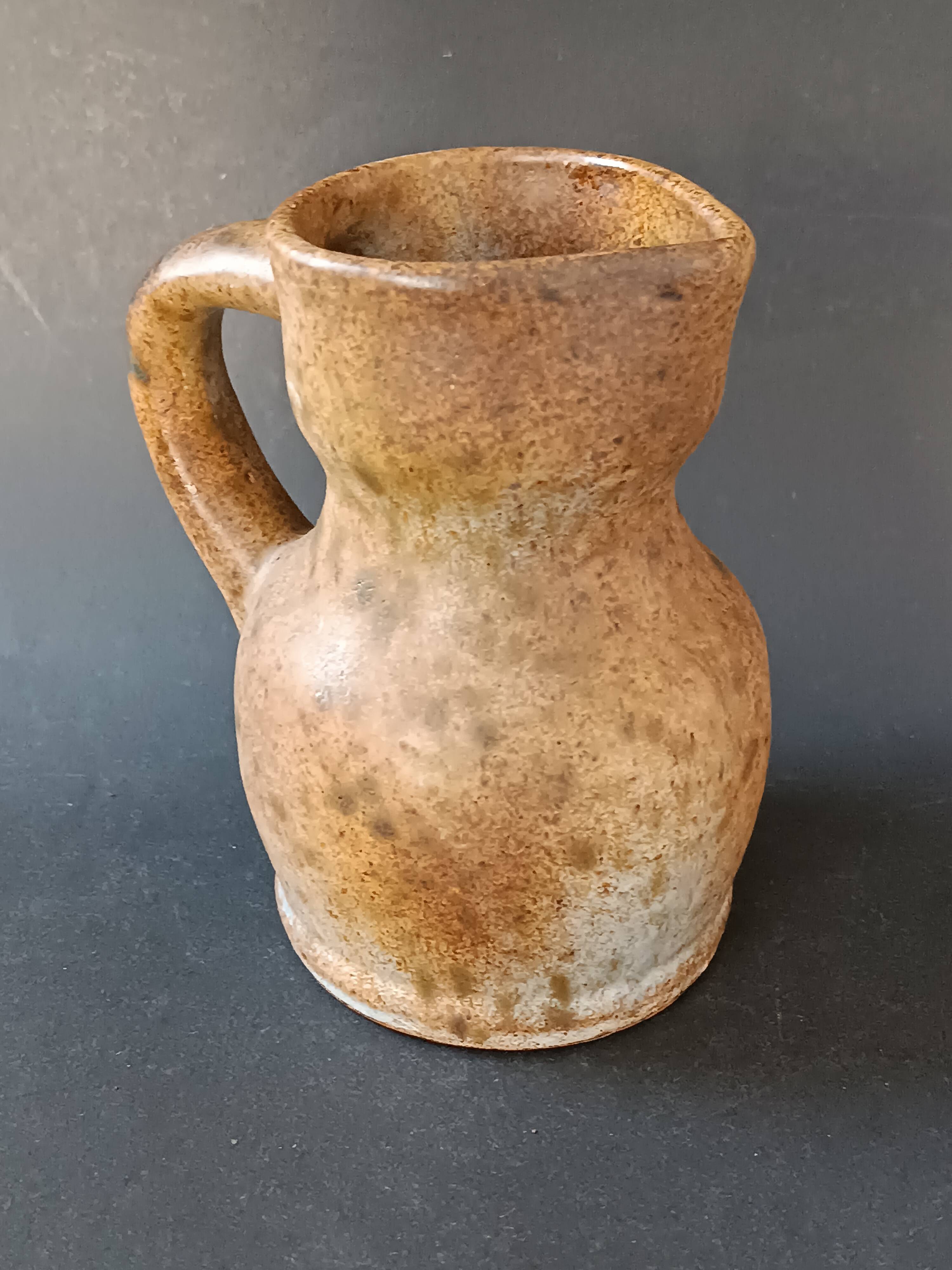 Pichet en grès Agnès Escala 1960