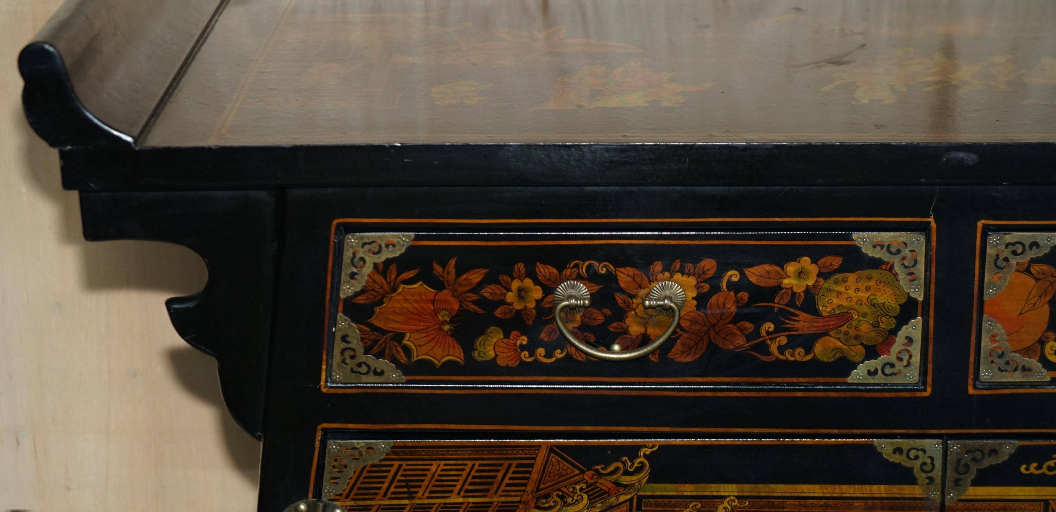 Chinese buffet mid-20th century pagoda temple style