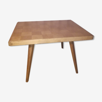 Scandinavian table